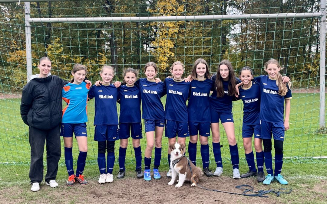 Unsere Fußballmädels erobern den Stadtmeistertitel